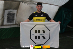 <a href="https://st.getinfootball.com/albums/1094135/68000ec5da4e1_1920.jpg" target="_blank">Завантажити оригінал</a>