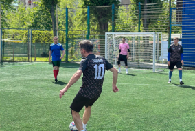 <a href="https://st.getinfootball.com/albums/1094176/680d3c9f0fd70_1920.jpeg" target="_blank">Завантажити оригінал</a>
