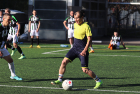 <a href="https://st.getinfootball.com/albums/1094316/6814ab9a48d19_1920.jpg" target="_blank">Download original</a>