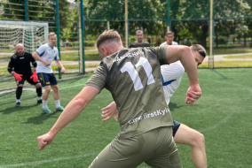 <a href="https://st.getinfootball.com/albums/1094336/681611fc95269_1920.jpeg" target="_blank">Завантажити оригінал</a>