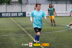 <a href="https://st.getinfootball.com/albums/1094388/6819076c50de2_1920.jpg" target="_blank">Завантажити оригінал</a>