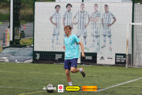 <a href="https://st.getinfootball.com/albums/1094388/68190828bb526_1920.jpg" target="_blank">Завантажити оригінал</a>
