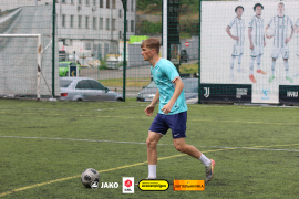 <a href="https://st.getinfootball.com/albums/1094388/6819084158bd4_1920.jpg" target="_blank">Завантажити оригінал</a>