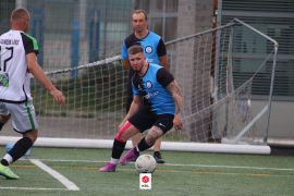 <a href="https://st.getinfootball.com/albums/1094430/681a7c3cd523f_1920.jpg" target="_blank">Download original</a>