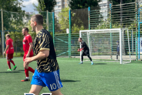 <a href="https://st.getinfootball.com/albums/1094494/681f5c8ccd9d6_1920.jpeg" target="_blank">Завантажити оригінал</a>