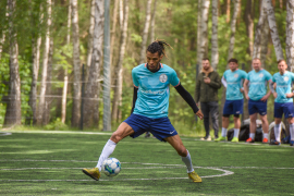 <a href="https://st.getinfootball.com/albums/1094519/6822448729767_1920.jpg" target="_blank">Завантажити оригінал</a>