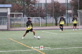 <a href="https://st.getinfootball.com/albums/1094642/68287a086ae2a_1920.jpg" target="_blank">Download original</a>
