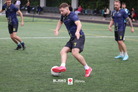 <a href="https://st.getinfootball.com/albums/1094644/68287e0b90886_1920.jpg" target="_blank">Download original</a>