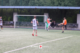 <a href="https://st.getinfootball.com/albums/1094650/6828844260ddb_1920.jpg" target="_blank">Download original</a>