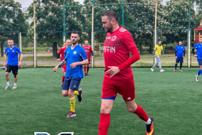 <a href="https://st.getinfootball.com/albums/1094651/682891f769999_1920.jpeg" target="_blank">Завантажити оригінал</a>