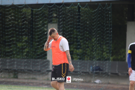 <a href="https://st.getinfootball.com/albums/1094780/682e516c1026a_1920.jpg" target="_blank">Download original</a>