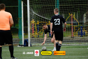 <a href="https://st.getinfootball.com/albums/1094937/683765d462dad_1920.jpg" target="_blank">Завантажити оригінал</a>