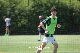 <a href="https://st.getinfootball.com/albums/1095119/684198bc18c58_1920.jpg" target="_blank">Download original</a>