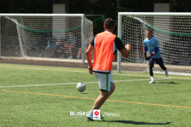 <a href="https://st.getinfootball.com/albums/1095120/684199fc35c9a_1920.jpg" target="_blank">Download original</a>