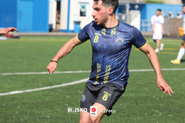 <a href="https://st.getinfootball.com/albums/1095126/6841a0ac29ba2_1920.jpg" target="_blank">Download original</a>