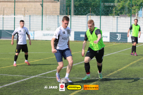 <a href="https://st.getinfootball.com/albums/1095159/684725ddba867_1920.jpg" target="_blank">Завантажити оригінал</a>