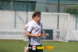 <a href="https://st.getinfootball.com/albums/1095160/6847270d6d9a0_1920.jpg" target="_blank">Завантажити оригінал</a>