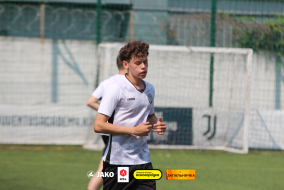<a href="https://st.getinfootball.com/albums/1095160/6847270d6d9a0_1920.jpg" target="_blank">Завантажити оригінал</a>