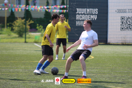 <a href="https://st.getinfootball.com/albums/1095160/684727372629e_1920.jpg" target="_blank">Завантажити оригінал</a>