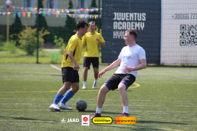 <a href="https://st.getinfootball.com/albums/1095160/684727372629e_1920.jpg" target="_blank">Завантажити оригінал</a>