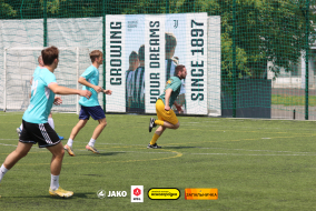 <a href="https://st.getinfootball.com/albums/1095161/684729216d2cc_1920.jpg" target="_blank">Завантажити оригінал</a>