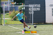 <a href="https://st.getinfootball.com/albums/1095161/6847293722760_1920.jpg" target="_blank">Завантажити оригінал</a>