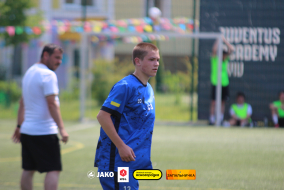 <a href="https://st.getinfootball.com/albums/1095162/68472cca8918d_1920.jpg" target="_blank">Завантажити оригінал</a>