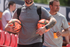 <a href="https://st.getinfootball.com/albums/1095175/684757032acc2_1920.jpg" target="_blank">Завантажити оригінал</a>