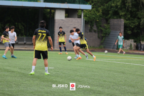 <a href="https://st.getinfootball.com/albums/1095317/684c2e44e5645_1920.jpg" target="_blank">Download original</a>