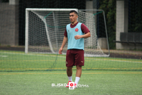 <a href="https://st.getinfootball.com/albums/1095318/684c2f6122ce1_1920.jpg" target="_blank">Download original</a>