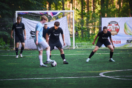 <a href="https://st.getinfootball.com/albums/1095334/684f5f45924bb_1920.jpg" target="_blank">Завантажити оригінал</a>