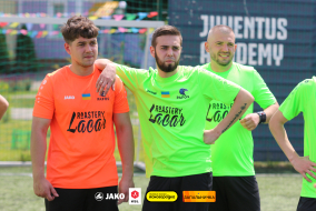 <a href="https://st.getinfootball.com/albums/1095339/68500212ef7f4_1920.jpg" target="_blank">Завантажити оригінал</a>