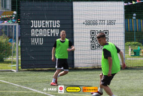 <a href="https://st.getinfootball.com/albums/1095341/684fff8adfe20_1920.jpg" target="_blank">Завантажити оригінал</a>