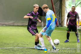 <a href="https://st.getinfootball.com/albums/1095344/6850060397882_1920.jpg" target="_blank">Завантажити оригінал</a>
