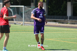 <a href="https://st.getinfootball.com/albums/1095430/68536d3d230c3_1920.jpg" target="_blank">Download original</a>