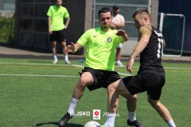 <a href="https://st.getinfootball.com/albums/1095432/68536f34665f7_1920.jpg" target="_blank">Download original</a>