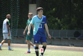 <a href="https://st.getinfootball.com/albums/1095433/685370671b8ed_1920.jpg" target="_blank">Download original</a>