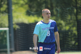 <a href="https://st.getinfootball.com/albums/1095433/6853706ec3173_1920.jpg" target="_blank">Download original</a>