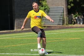 <a href="https://st.getinfootball.com/albums/1095434/6853718277b46_1920.jpg" target="_blank">Download original</a>