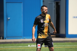 <a href="https://st.getinfootball.com/albums/1095434/6853718773d99_1920.jpg" target="_blank">Download original</a>