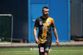 <a href="https://st.getinfootball.com/albums/1095434/6853718b07488_1920.jpg" target="_blank">Download original</a>