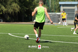 <a href="https://st.getinfootball.com/albums/1095434/685371ce250c6_1920.jpg" target="_blank">Download original</a>