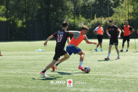 <a href="https://st.getinfootball.com/albums/1095435/685372eba384f_1920.jpg" target="_blank">Download original</a>