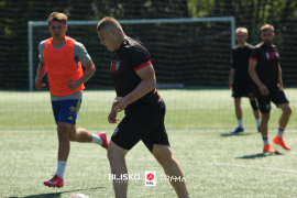 <a href="https://st.getinfootball.com/albums/1095435/685372f112ebd_1920.jpg" target="_blank">Download original</a>