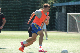 <a href="https://st.getinfootball.com/albums/1095435/6853732523589_1920.jpg" target="_blank">Download original</a>
