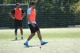 <a href="https://st.getinfootball.com/albums/1095435/68537339bfcd1_1920.jpg" target="_blank">Download original</a>