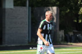<a href="https://st.getinfootball.com/albums/1095436/685373d8e9c9e_1920.jpg" target="_blank">Download original</a>