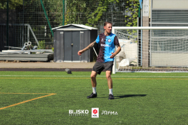 <a href="https://st.getinfootball.com/albums/1095436/68537417a1d27_1920.jpg" target="_blank">Download original</a>
