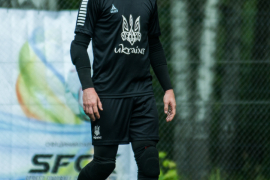 <a href="https://st.getinfootball.com/albums/1095452/685464c50a114_1920.jpg" target="_blank">Завантажити оригінал</a>