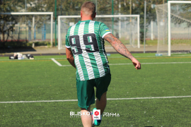 <a href="https://st.getinfootball.com/albums/1095462/68558667f1f97_1920.jpg" target="_blank">Download original</a>